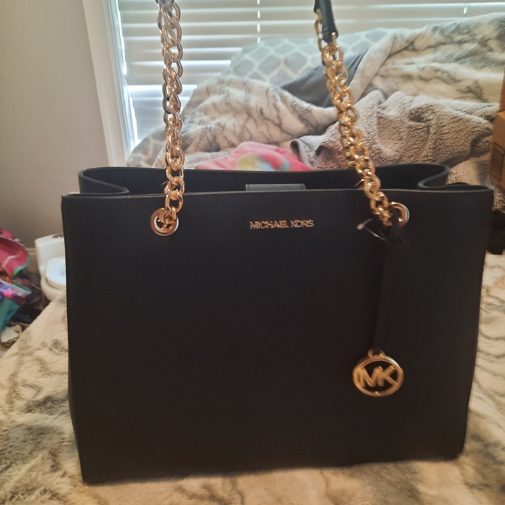Mk purse nwt